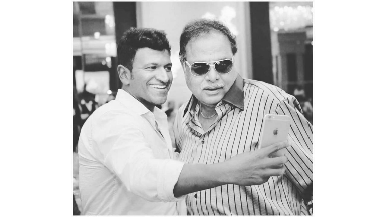 Puneeth Rajkumar Passes Away Rare Unseen Photos Of Kannada Superstar